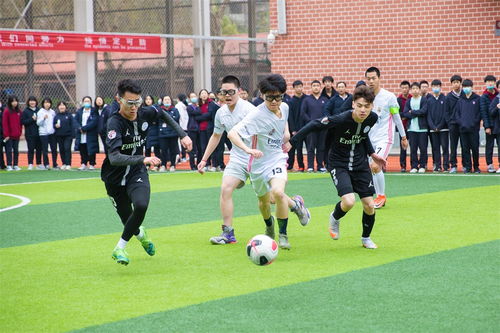 剑南春丨拜仁42斯图加特提前4轮卫冕德甲，凯恩、雅克松破门
